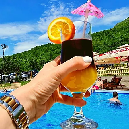 Θέρετρο Rafting Centar Rt Φότσα