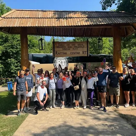 Θέρετρο Rafting Centar Rt 3*