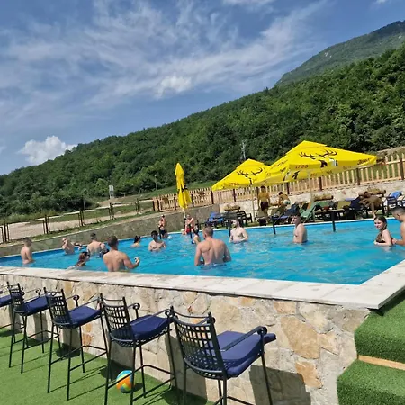 Θέρετρο Rafting Centar Rt Φότσα
