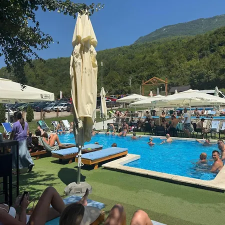 Rafting Centar Rt Φότσα