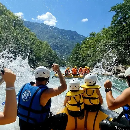 Θέρετρο Rafting Centar Rt