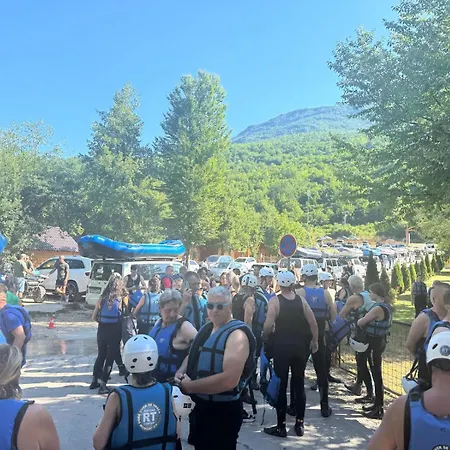 Θέρετρο Rafting Centar Rt 3*