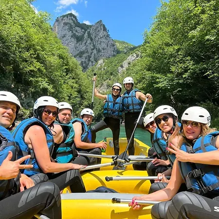 Θέρετρο Rafting Centar Rt Φότσα